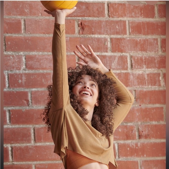 Free People Tops - Free People Movement Bistre Infinitee Long-Sleeve Tee Size Small Brown Tan Cream